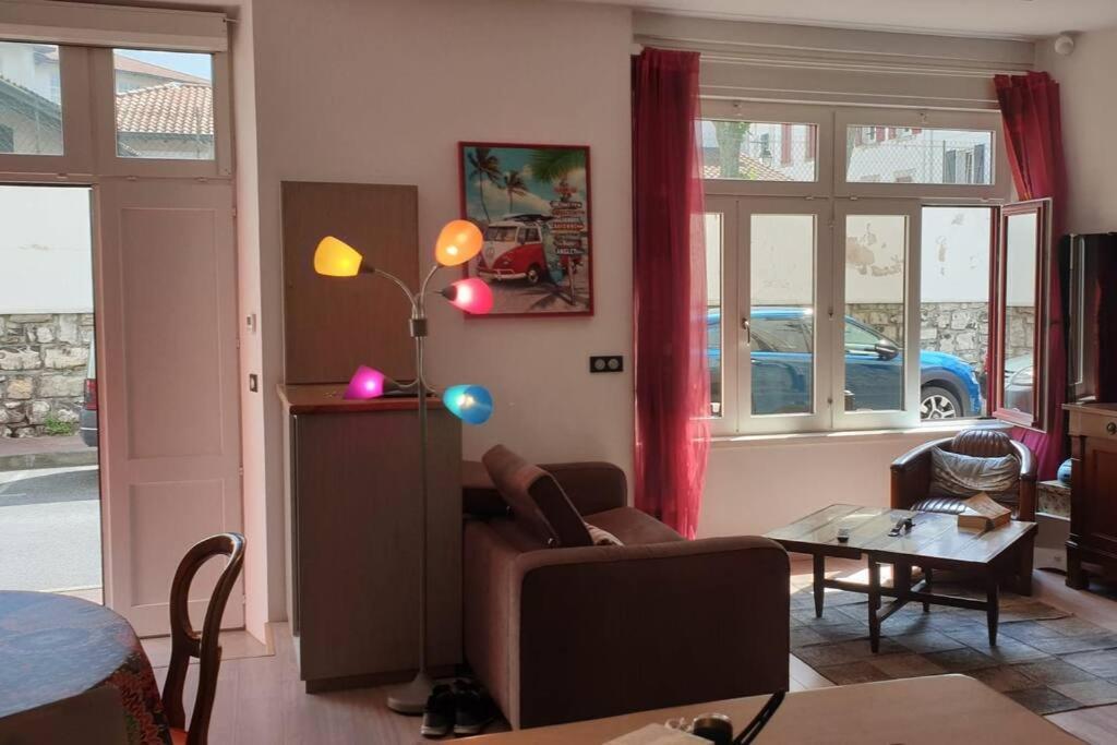 Loft Au Centre Ville, Calme, 200M De La Plage Saint-Jean-de-Luz Buitenkant foto